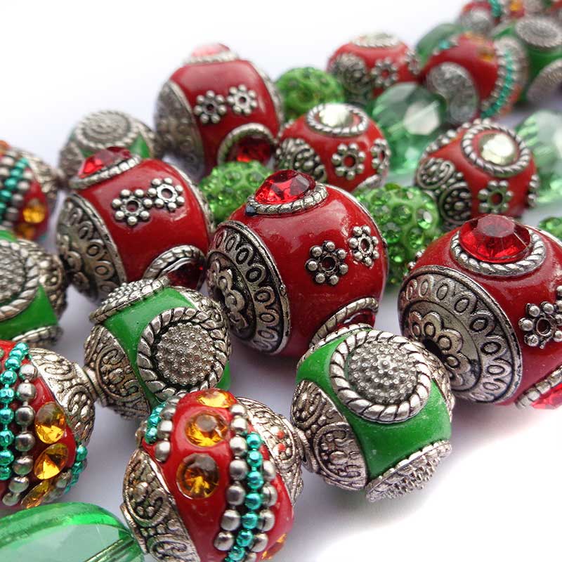 Bohemian Bead Strands Mixed Beads 147 Red & Green
