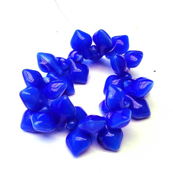 Czech Glass Beads Spade Top Drilled 11x8mm (30) 048 - oOpaque Blue
