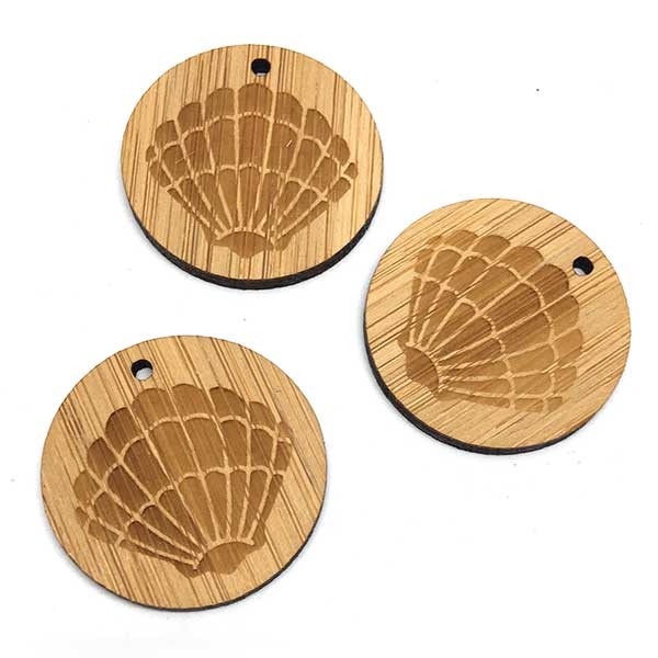 Wooden Pendant Laser Cut Bamboo 30mm (1) Clam