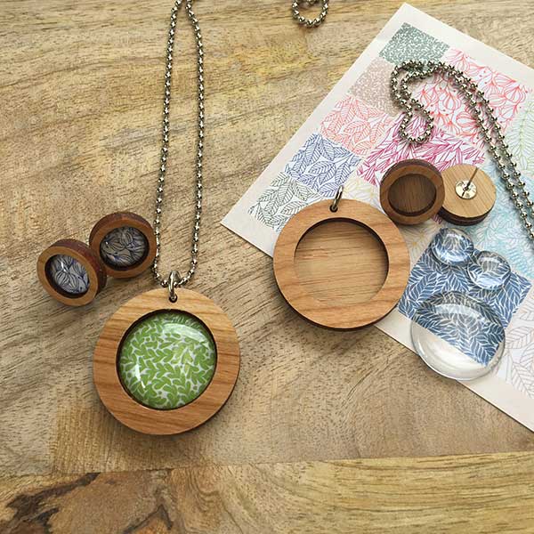 Picture Jewellery Kit - Cherry Wood Necklace & Earring Set - One Set