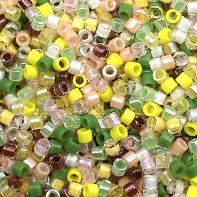 Japanese Miyuki Delica Seed Beads 10/0 (10 Grams) Pink Lemonade Mix